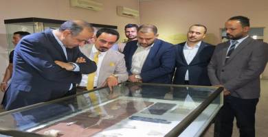 وزير الثقافة في زيارته للناصرية يتابع عمل المتحف وورشة الحِرف اليدوية في المفتشية