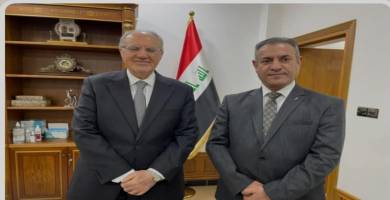 محافظ ذي قار ووزير المالية