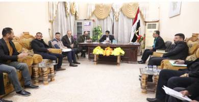 محافظ ذي قار يعقد اجتماعاً مع مدراء الدوائر المركزية في قضاء الفهود