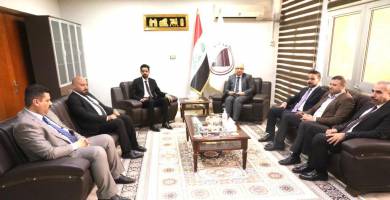 محافظ ذي قار يبحث  مع وزير التخطيط ادراج المشاريع صحية ضمن موازنتها