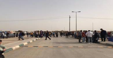 بالصور: استمرار غلق شركة المنتجات النفطية في ذي قار لليوم الثاني على التوالي 