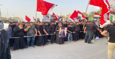 بالصور: انصار الصدر في الناصرية يتظاهرون دعما لاحتجاجات الخضراء