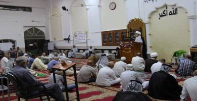 بالصور: اقامة صلاة الجمعة في مدينة الناصرية