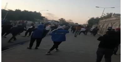 متظاهرين