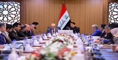 وزير الإعمار والإسكان والأمين العام لمجلس الوزراء يطَّلعان على نسب إنجاز مجسر الإسكان في الناصرية