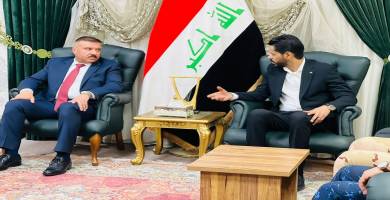 المحافظ والوزير