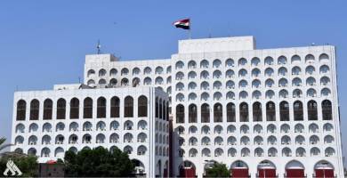 الخارجية تعلن قرب استلام 38 صندوقا تضم آثاراً عراقية كانت مُعارة لدى بريطانيا