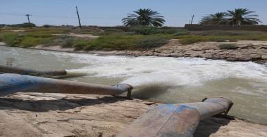 انابيب الماء