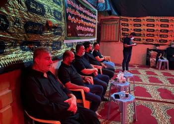 بالصور: مسجد الشيخ عباس الكبير يحيي ذكرى ليلة السابع من المحرم في الناصرية