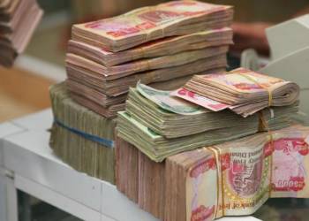 بلديات ذي قار تعلن صرف رواتب عمال التنظيف لشهر اب الماضي