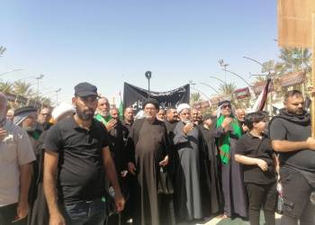 بالصور: موكب عزاء أهالي الناصرية الموحَّد في كربلاء يدخل الحرمين الشريفين
