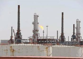 تشغيل ثلاثة ضفاف عزل في حقل الغراف النفطي لزيادة الانتاج