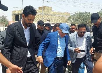 بالصور: وزير الإسكان والاعمار يجري جولة لتفقد مجسر الاسكان الصناعي