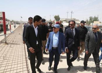 تلفزيون الناصرية: وزير الاعمار يوجه بسحب العمل من الشركة المنفذة لمجسر الاسكان 